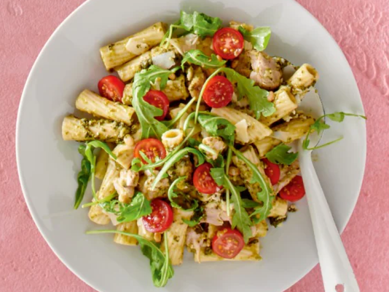 Pasta pesto kip